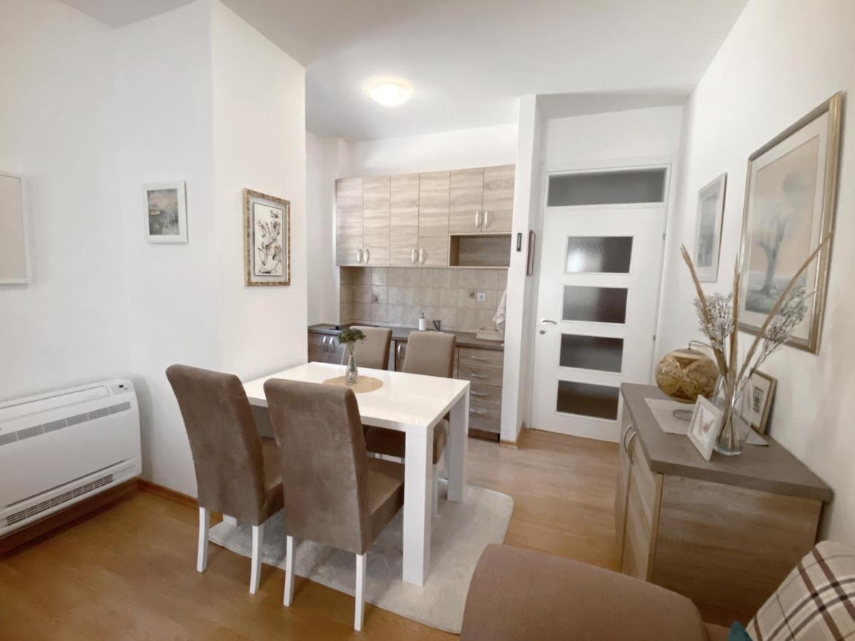 Welcome Apartments Petrovac Luaran gambar