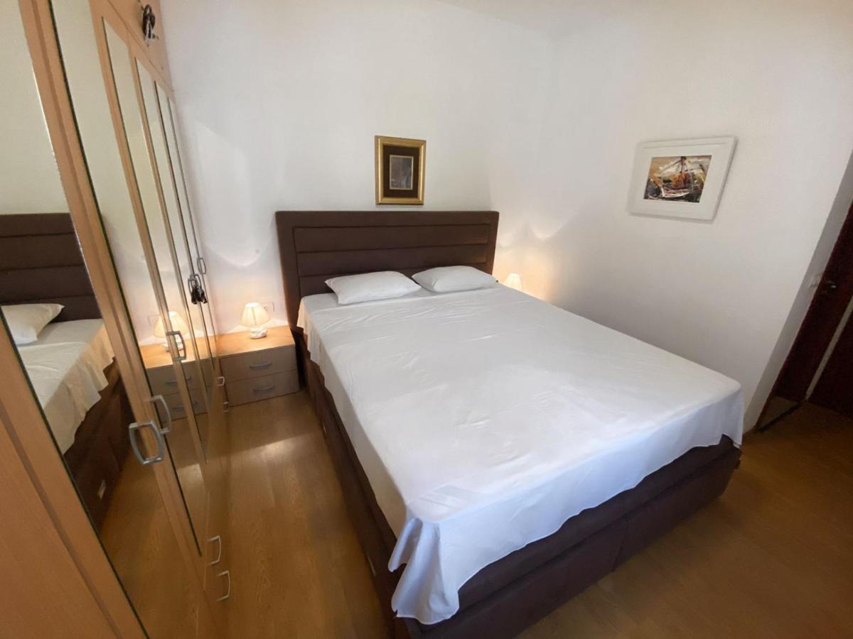 Welcome Apartments Petrovac Luaran gambar