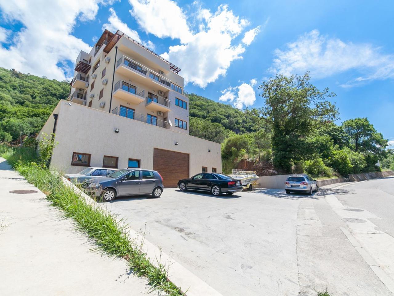 Welcome Apartments Petrovac Luaran gambar